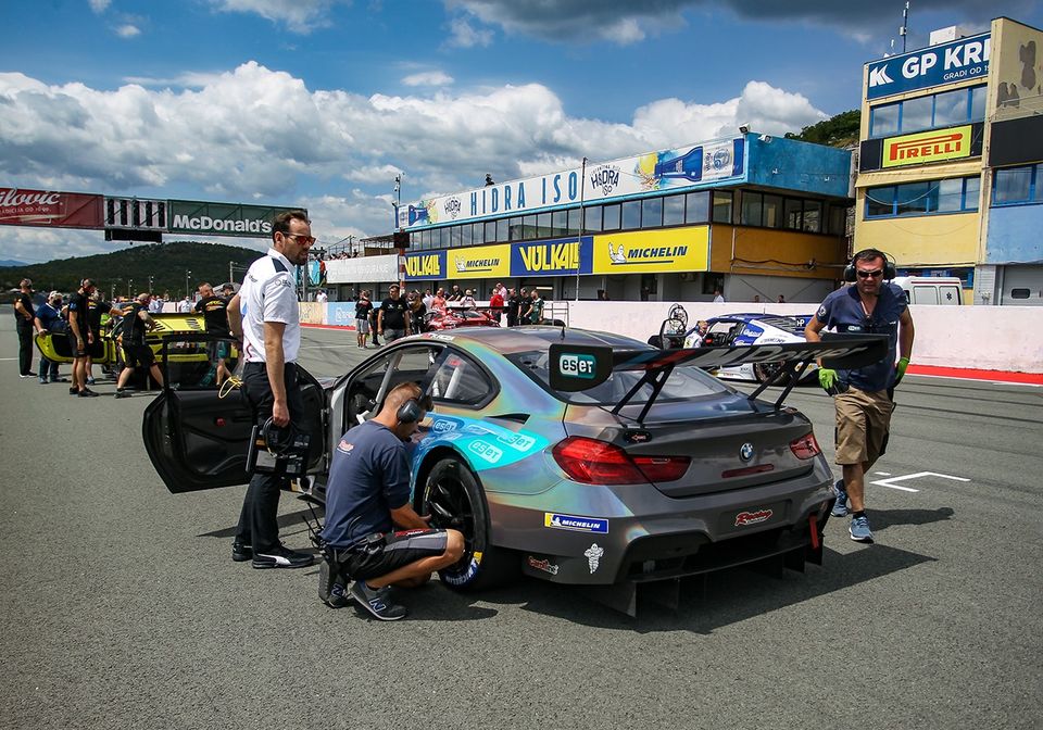 Zsigo leads the GT3 Sprint after Slovakiaring round