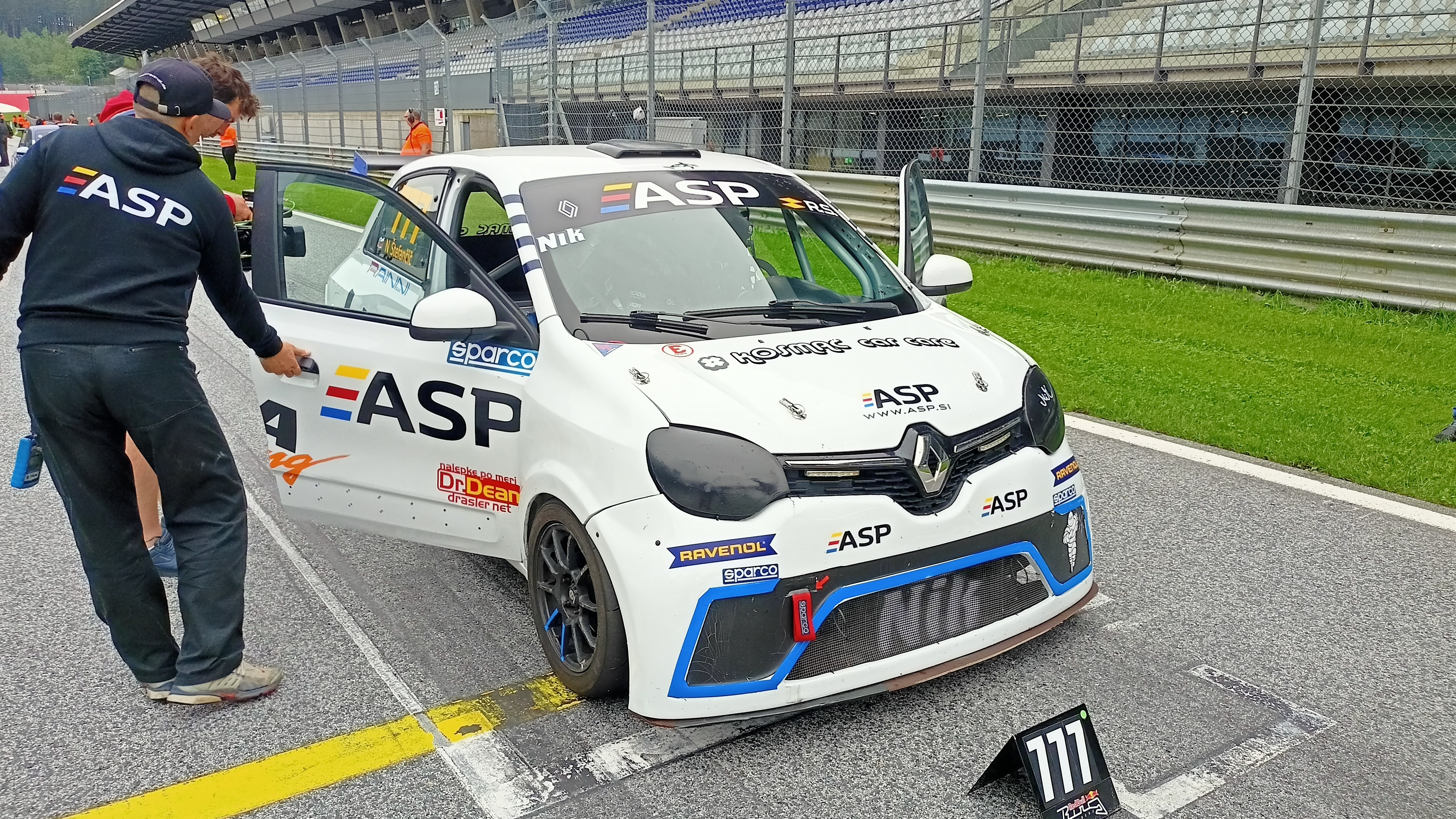 Nik Štefančič won the first race of Twingo Cup at the Red Bull Ring