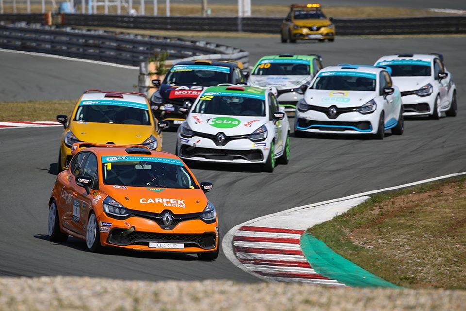 Clio Cup drivers to chase Pekař