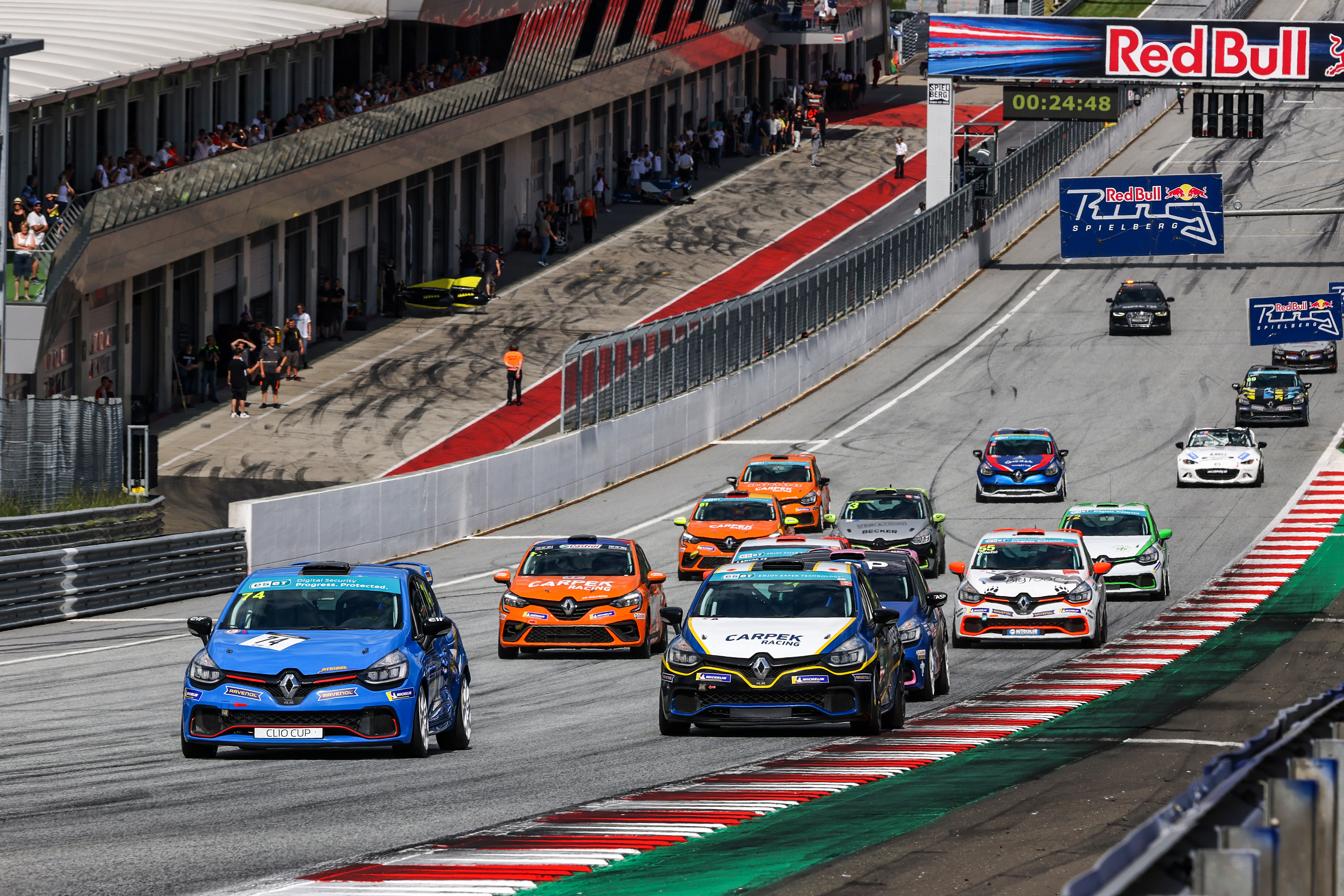 The battle for the Clio Cup title will continue in Poland